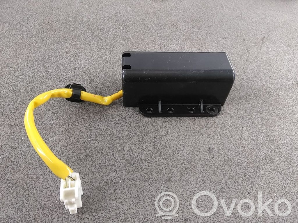 Light switch   8610A134