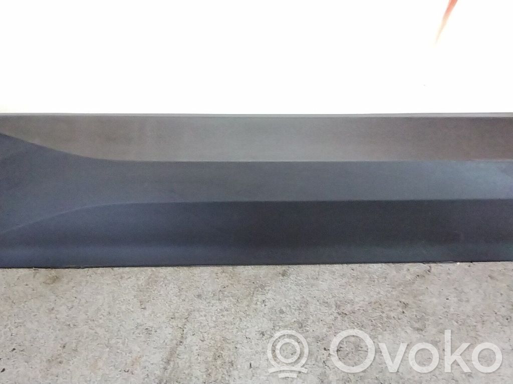 Skoda Enyaq iV Moulure de porte avant