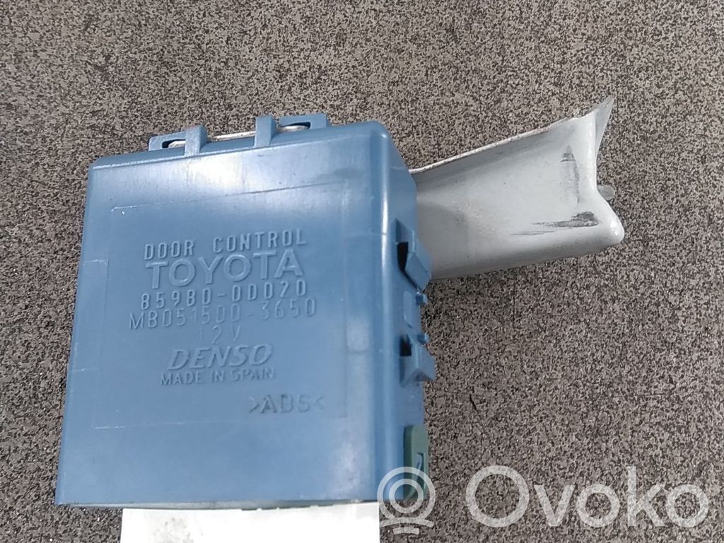 Toyota Yaris Unitate/modul de comandă închidere centralizată 