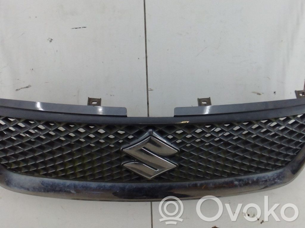Suzuki Grand Vitara II Atrapa chłodnicy / Grill 