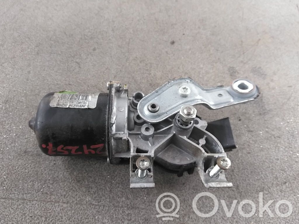 Nissan Note (E11) Valytuvų varikliukas 