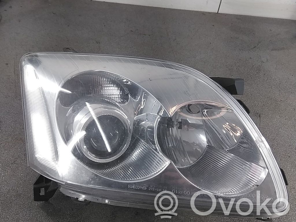 Toyota Avensis T250 Phare frontale