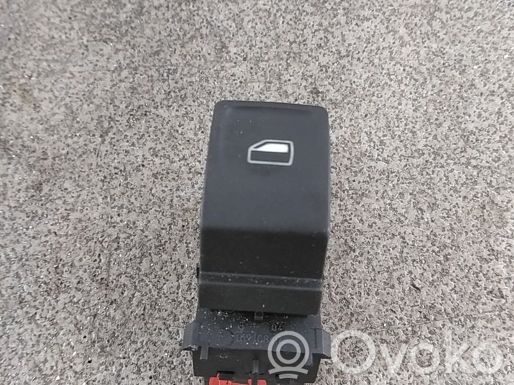 Skoda Rapid (NH) Interruptor del elevalunas eléctrico 