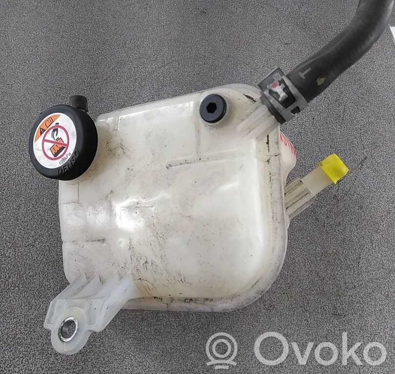 Toyota C-HR I Vas expansiune/rezervor lichid de răcire 