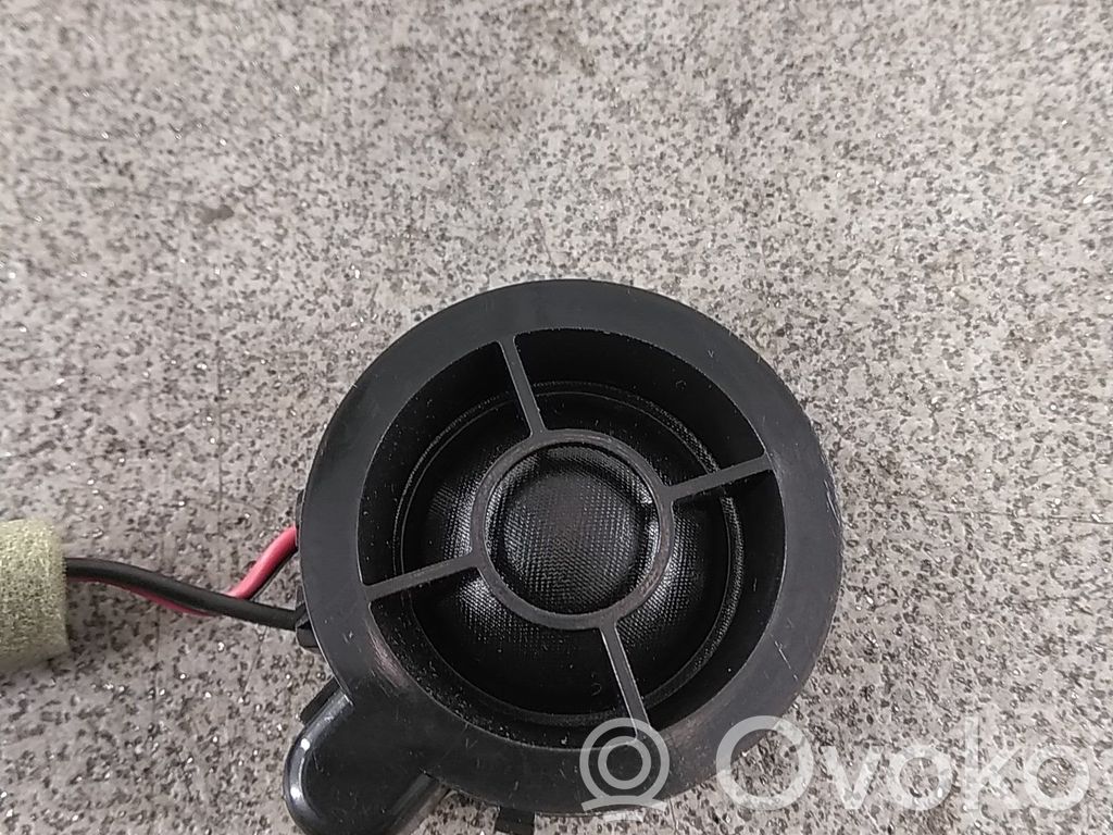 Altavoz de la puerta delantera