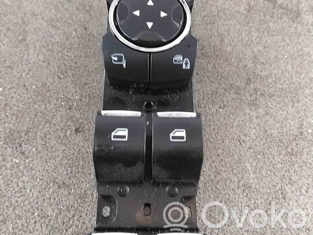 Ford Mondeo MK V Interruttore di controllo dell’alzacristalli elettrico 