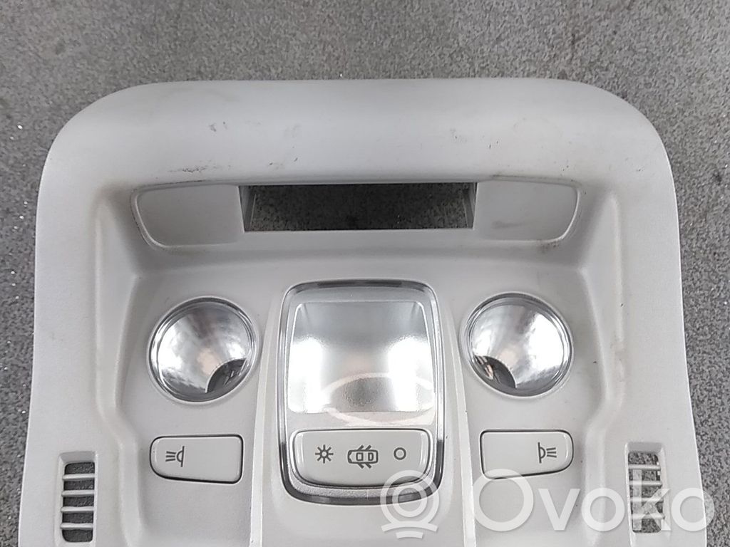 Citroen C3 Etuistuimen valo 