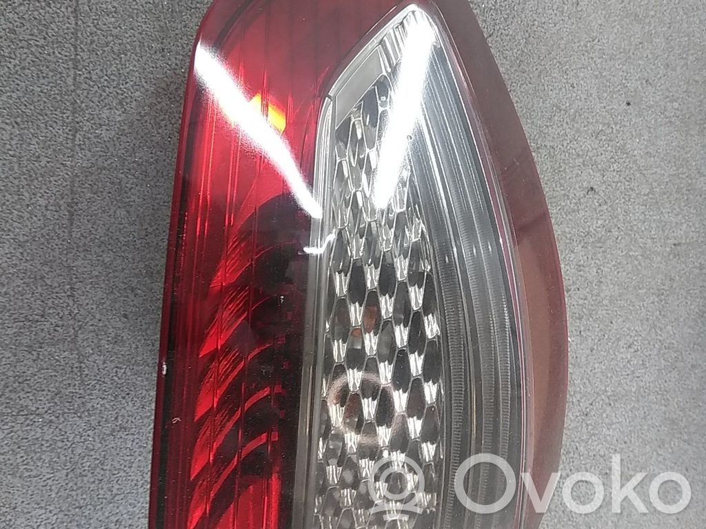 Ford Mondeo MK IV Takavalon polttimo 