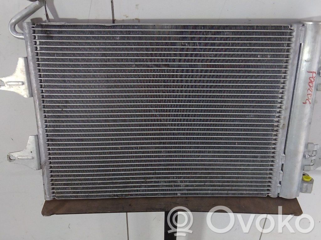 Skoda Fabia Mk2 (5J) Радиатор охлаждения кондиционера воздуха 