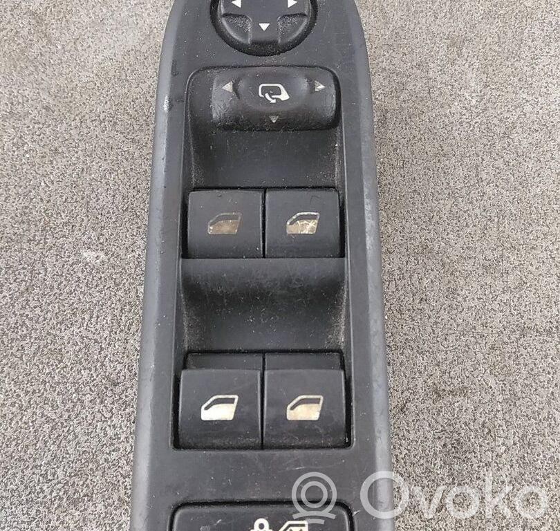 Citroen C5 Electric window control switch 