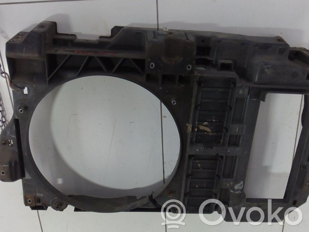 Support de radiateur sur cadre face avant   7104Q9