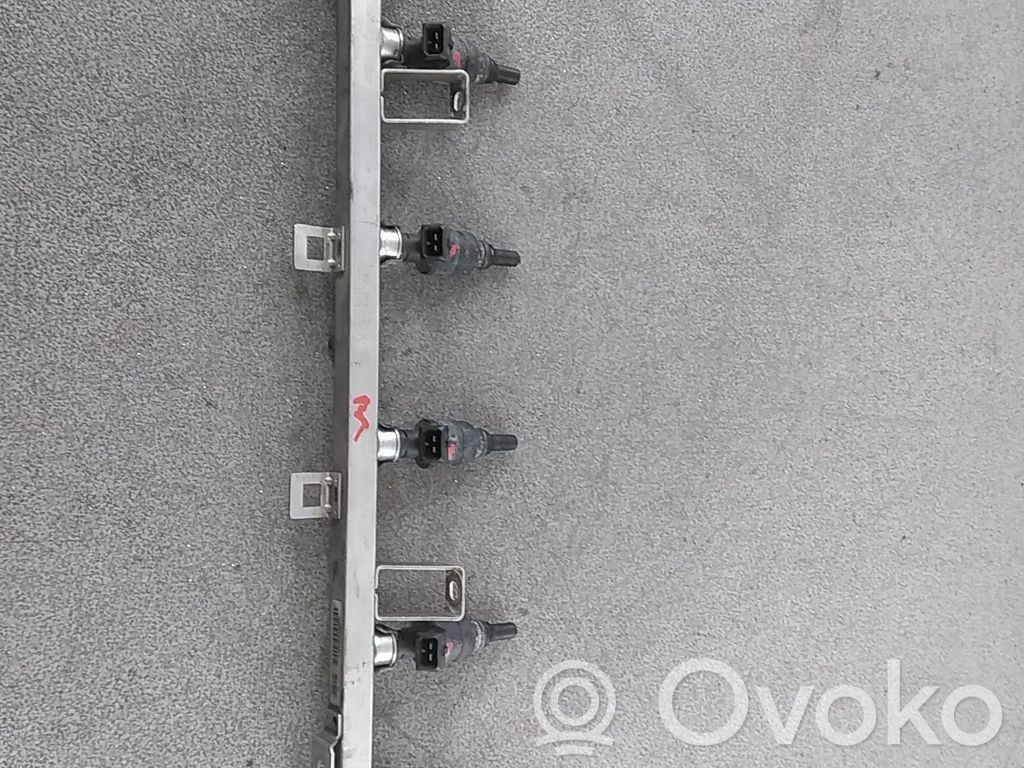 BMW 3 E46 Fuel injector 