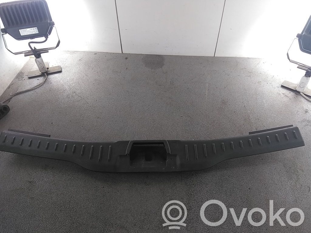 Other trunk/boot trim element   1791771