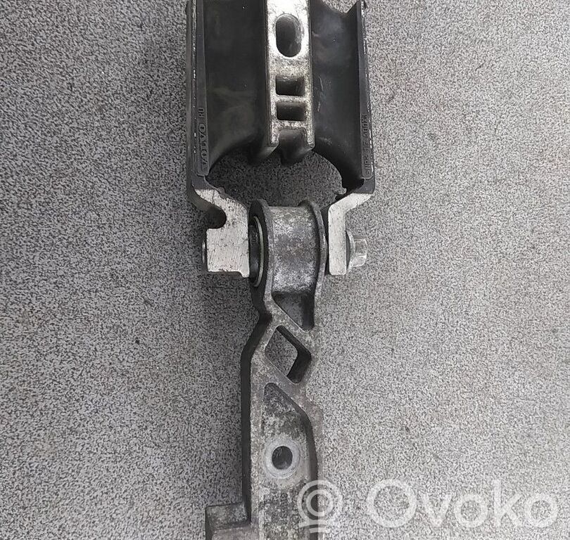 Volvo XC60 Supporto di montaggio del motore 