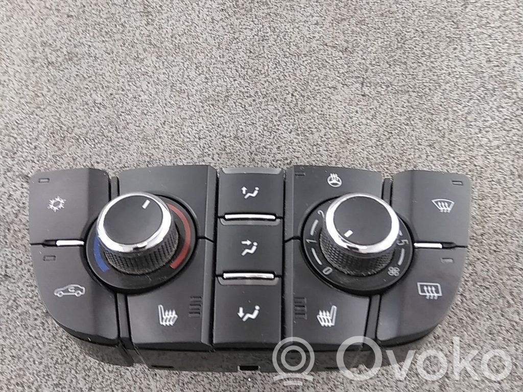 Opel Meriva B Climate control unit 