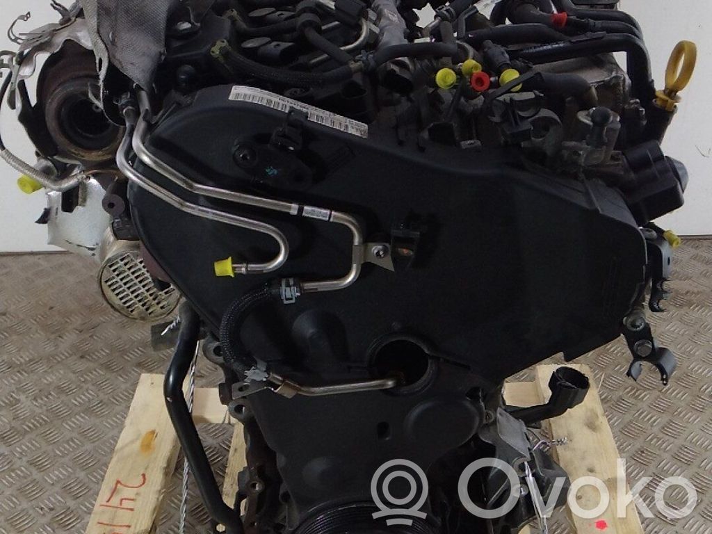Motor   04L100038K