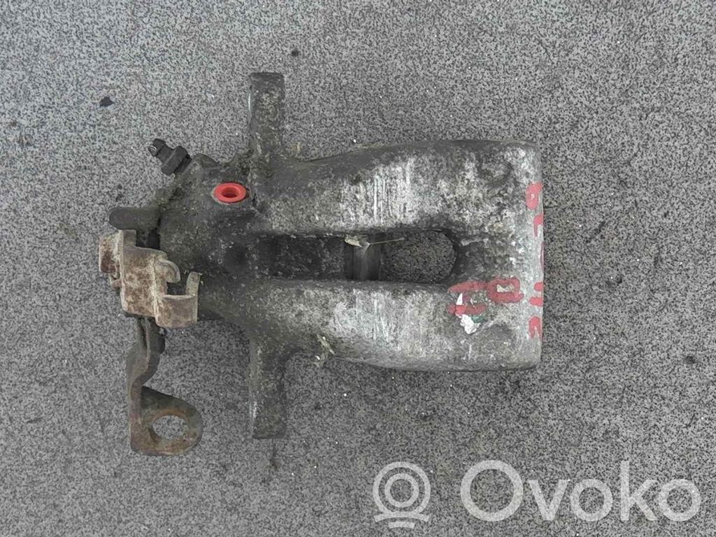 Opel Combo C Tylny zacisk hamulcowy 