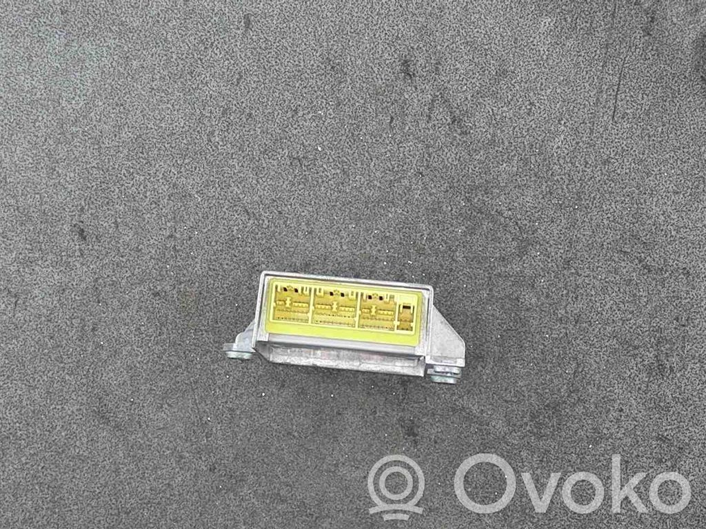 Mazda 3 III Airbag control unit/module 