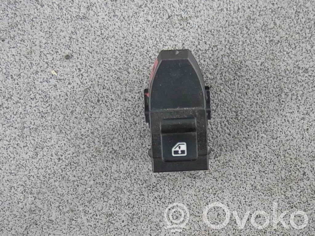 Alfa Romeo Giulietta Electric window control switch 