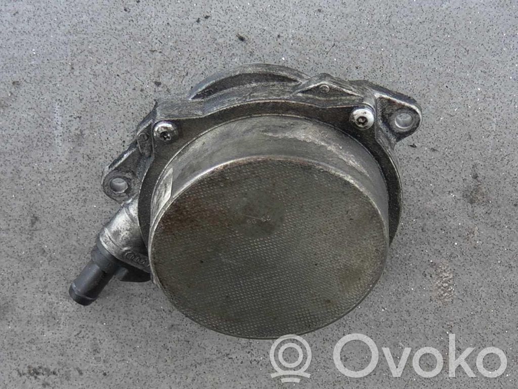 Audi A6 S6 C6 4F Vacuum pump 
