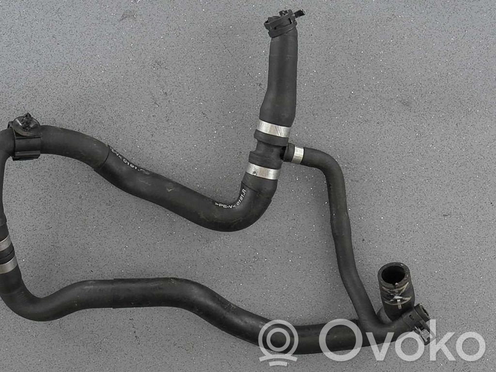 Volkswagen PASSAT B8 Heater radiator pipe/hose 