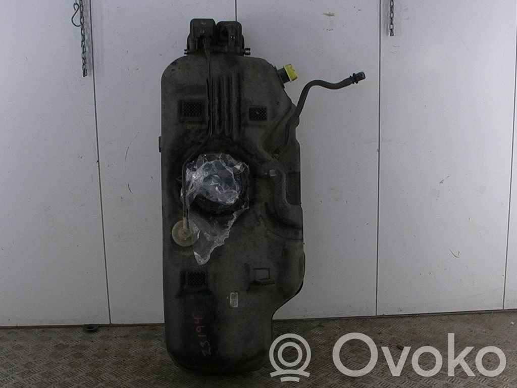 Opel Karl Polttoainesäiliö 