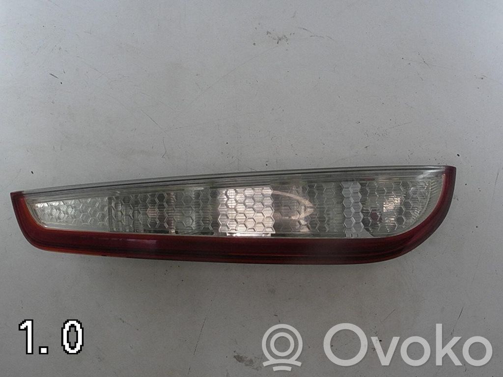 Rear tail light bulb   1520773