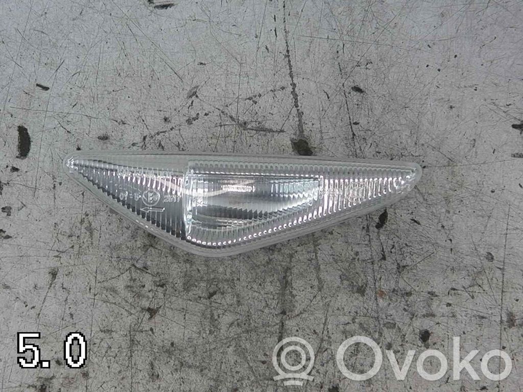 BMW X3 F25 Front fender indicator light 