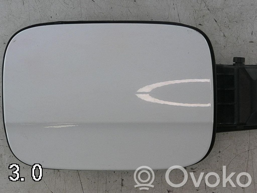 Audi A4 S4 B8 8K Polttoainesäiliön korkki 