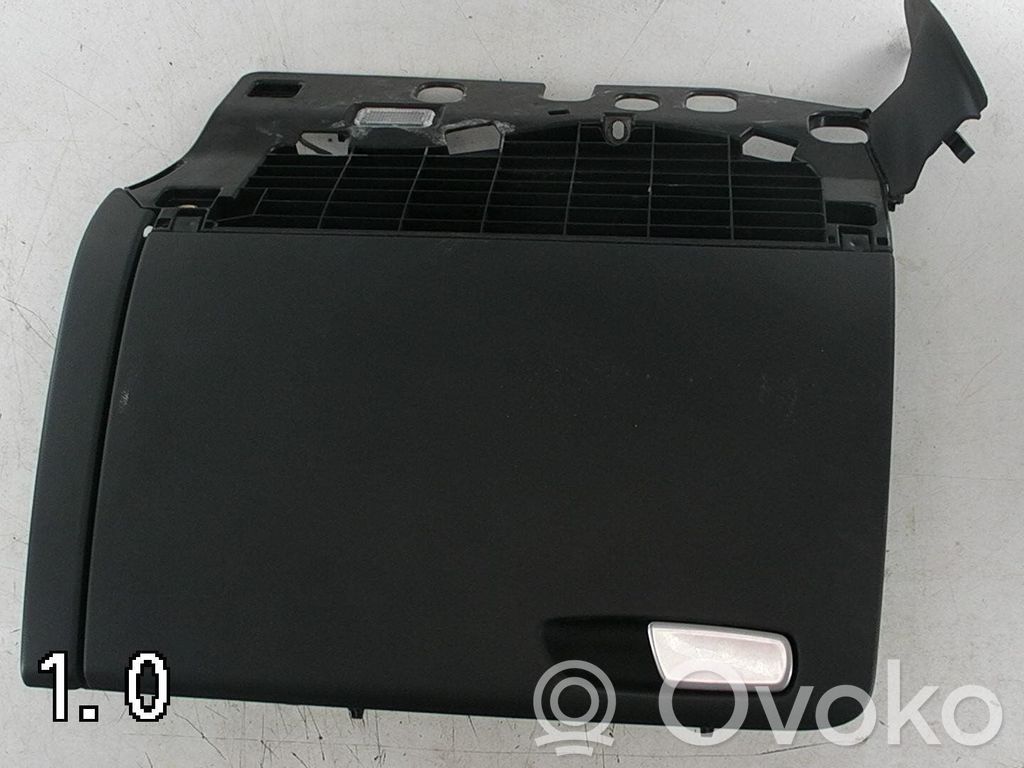 Compartimiento/consola central del panel   8K1857104B6PS,8K18571246PS