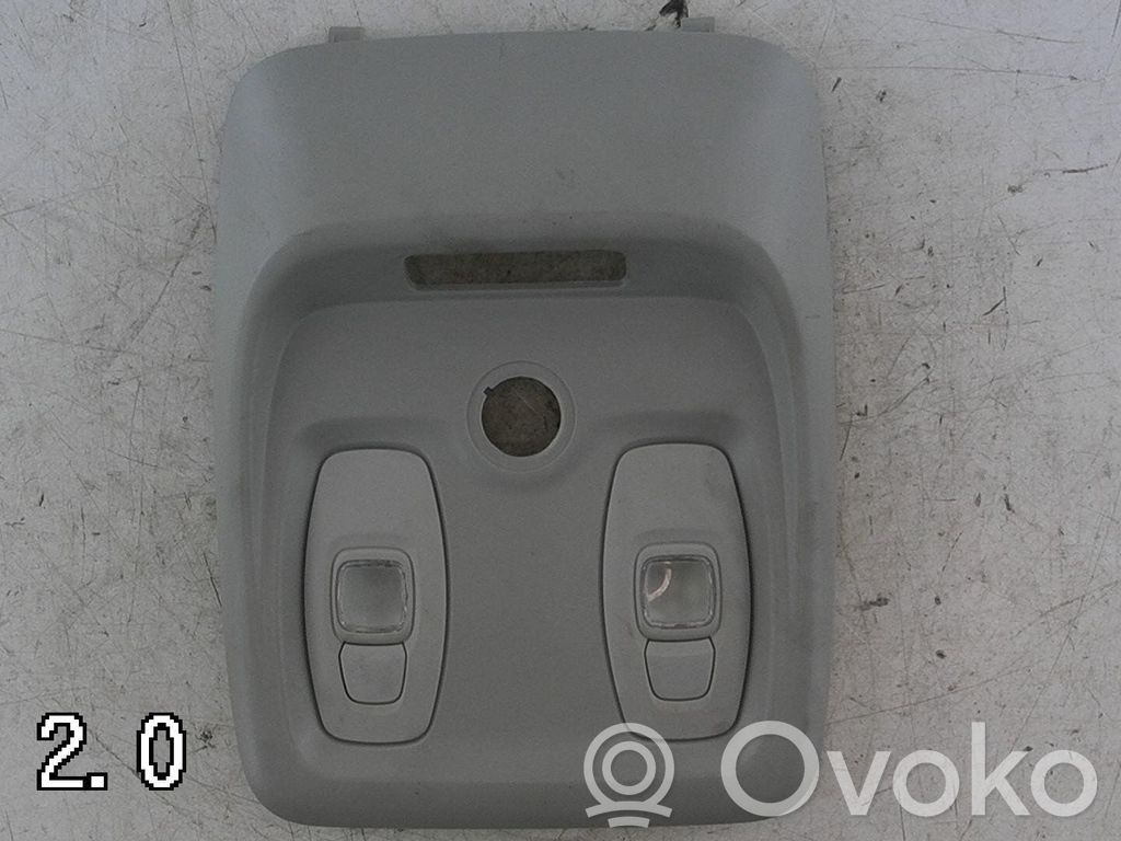 Renault Clio IV Luz del asiento delantero 