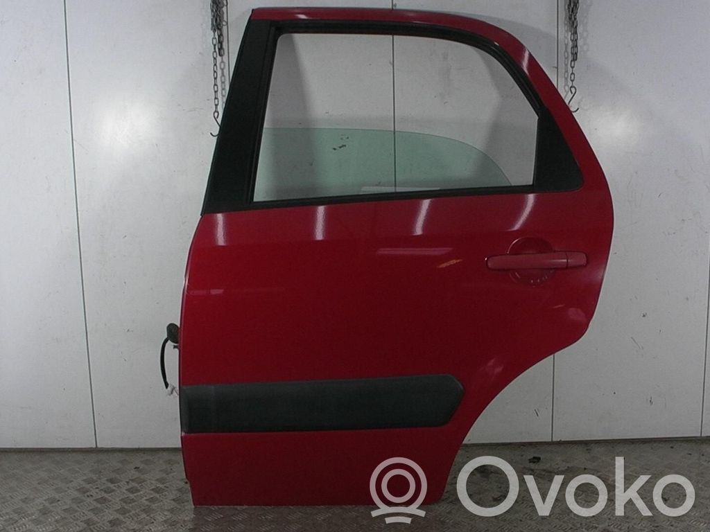 Aizmugurējās durvis   6800479J00000