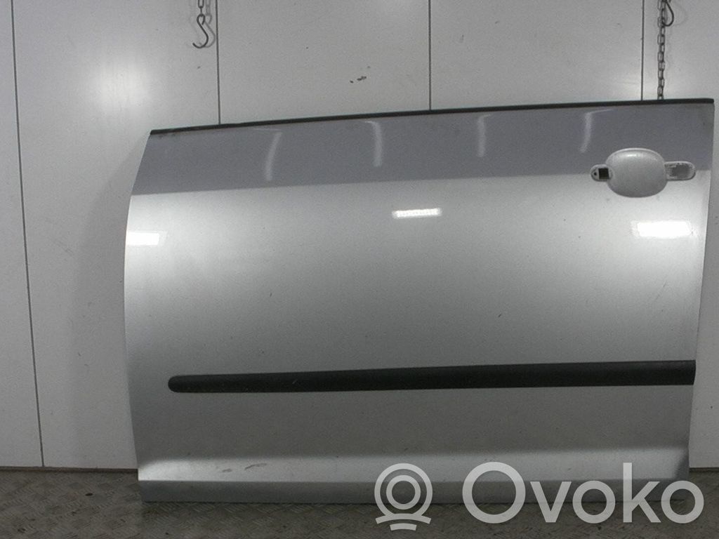 Дверь   5M0831105E