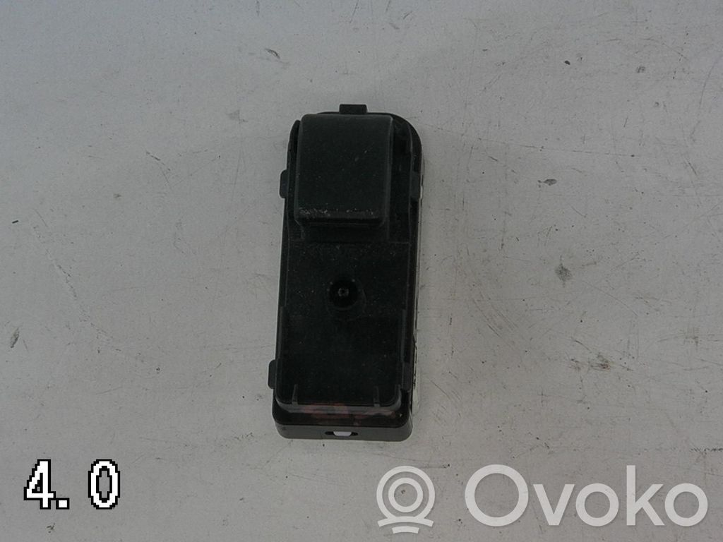 Mazda 3 III Electric window control switch 