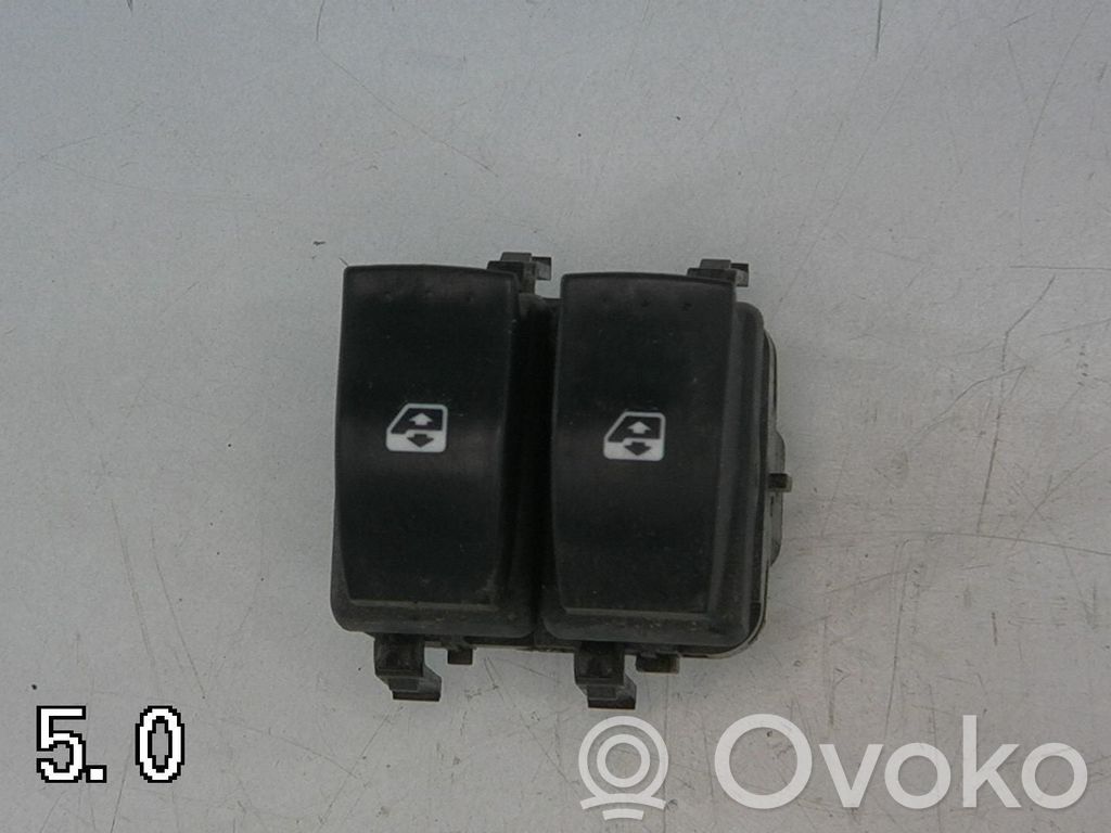 Renault Trafic II (X83) Electric window control switch 