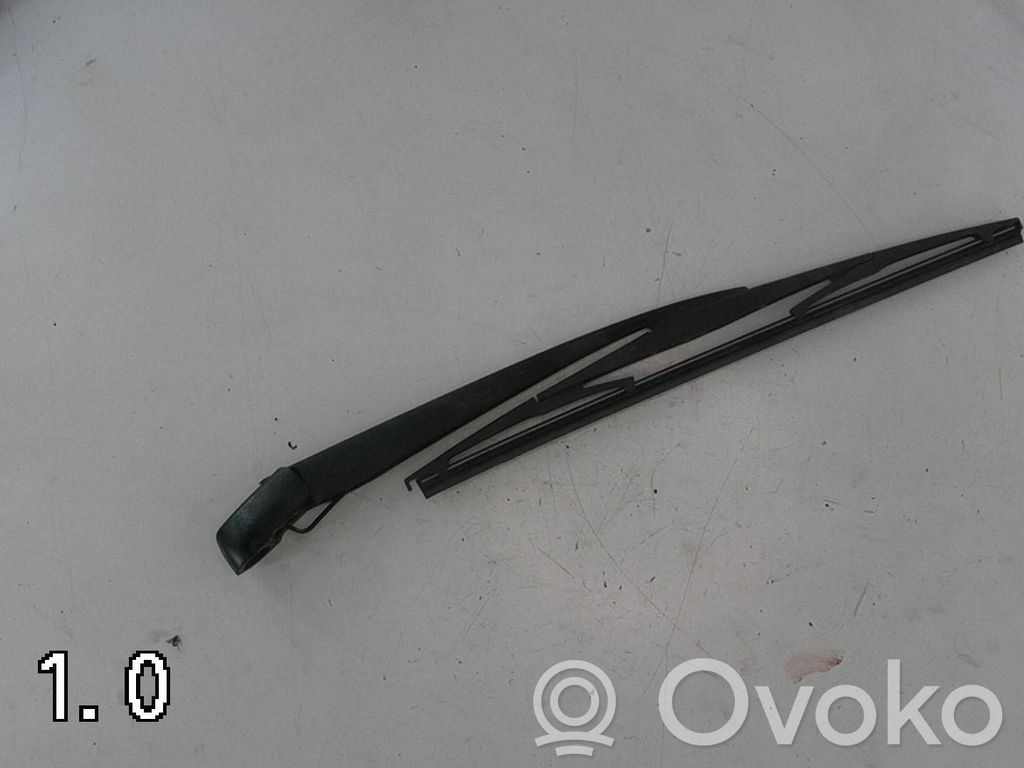 Mitsubishi Lancer VIII Ramię wycieraczki szyby przedniej / czołowej 
