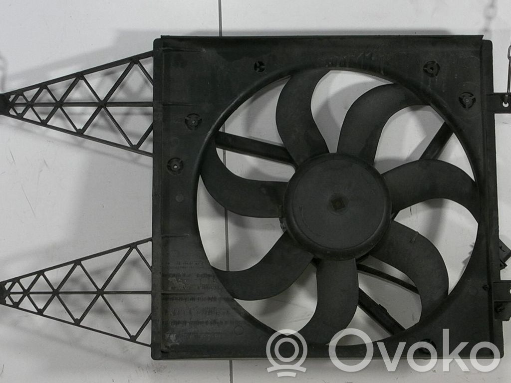 Skoda Roomster (5J) Ventilator electric răcire radiator 