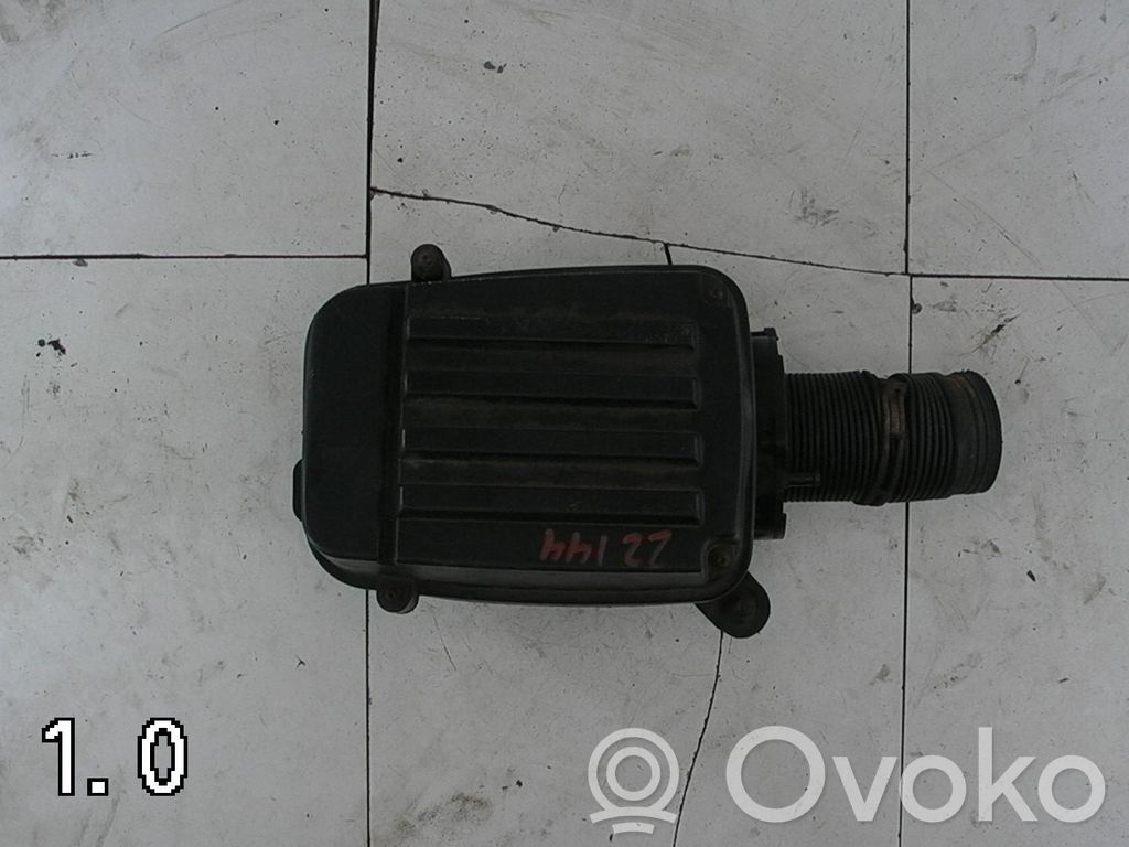 Volkswagen PASSAT B6 Obudowa filtra powietrza 