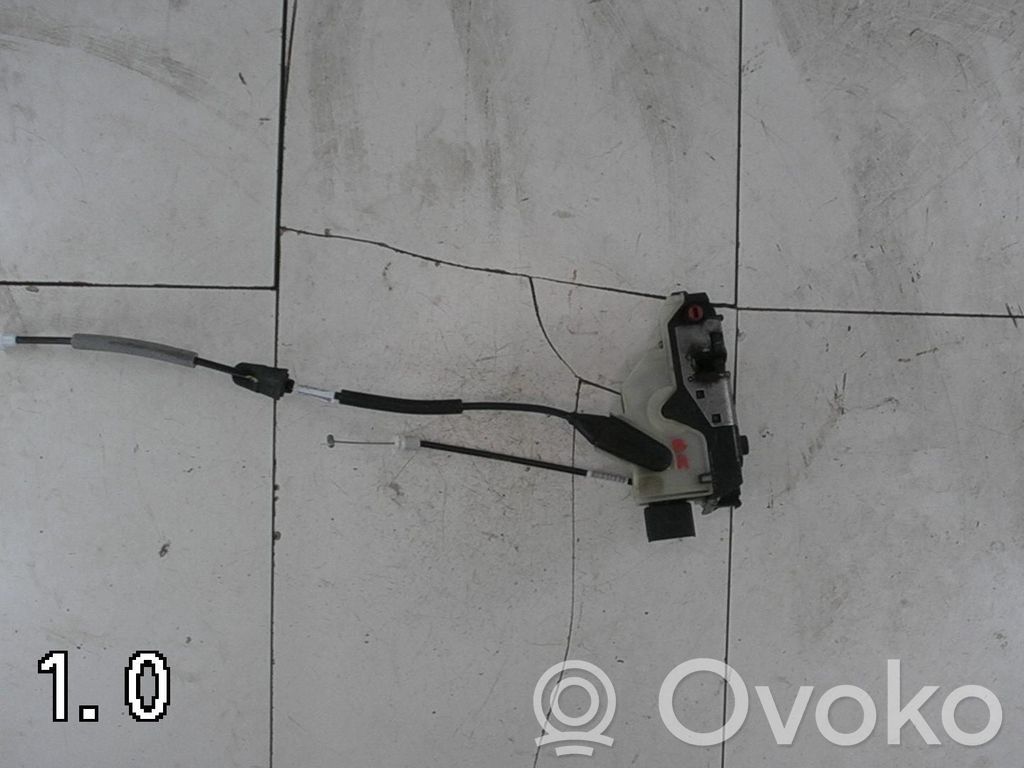 Peugeot 208 I Motor de bloqueo de puertas 