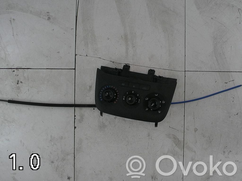 Fiat Punto Evo Panel klimatyzacji 