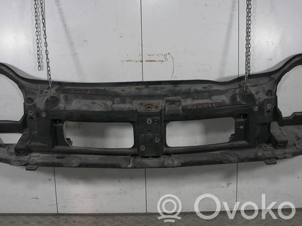 Opel Vivaro Radiatoru panelis 