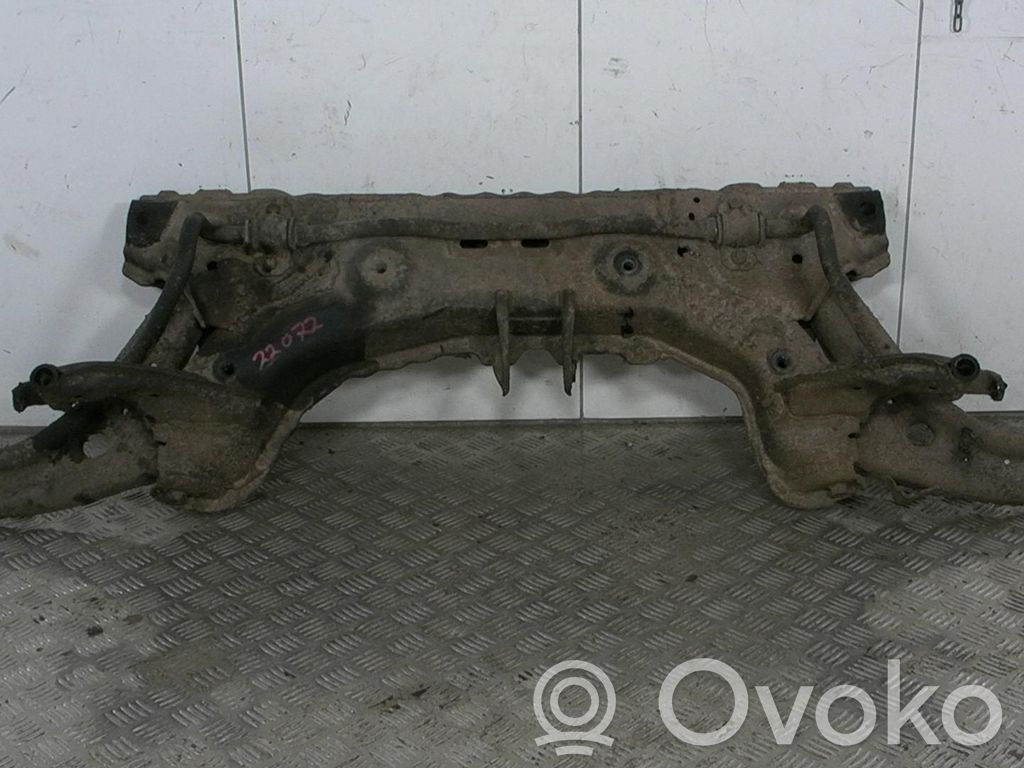 Mazda 2 Priekinis traversas 