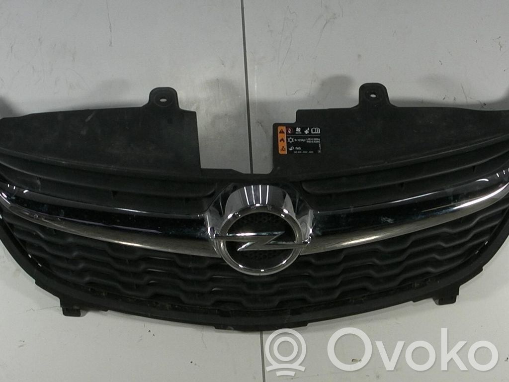Opel Karl Front grill 