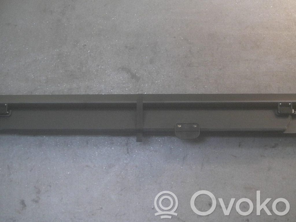 Aizmugurējā palodze   SORT,CC336834XE02