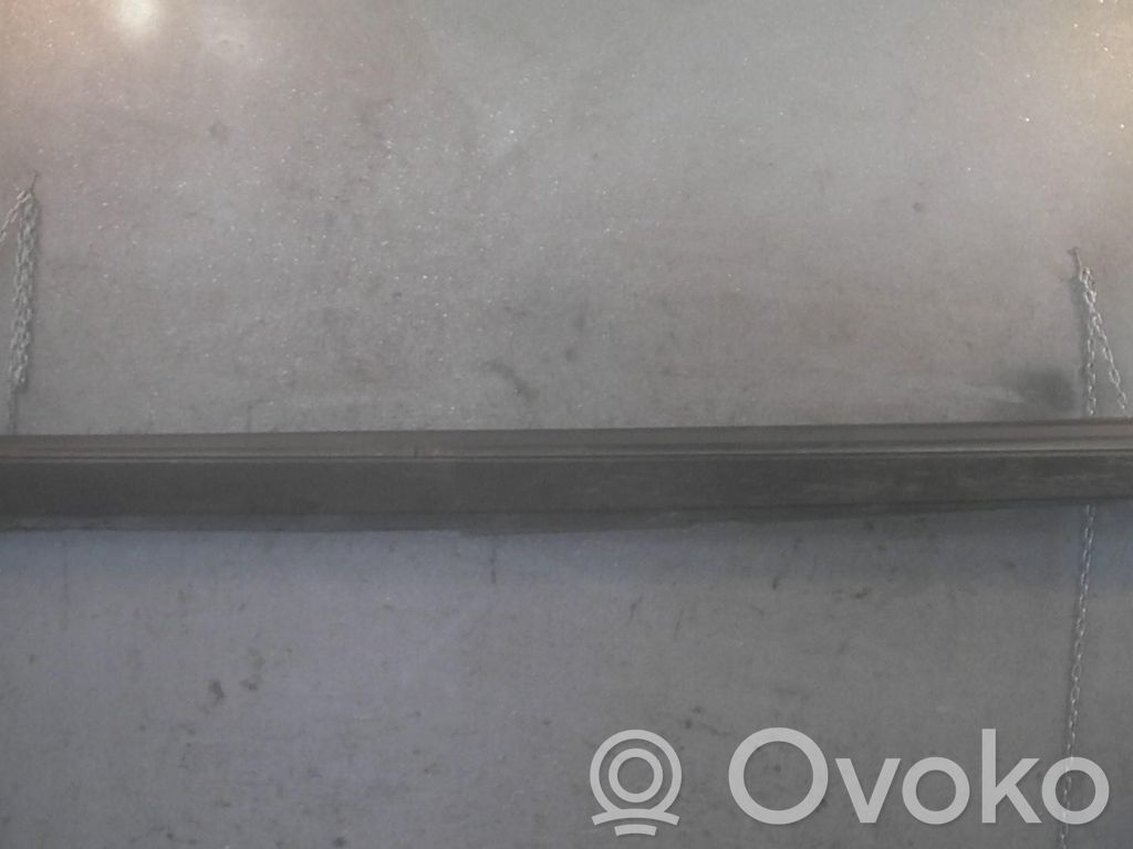 Sill   30698371