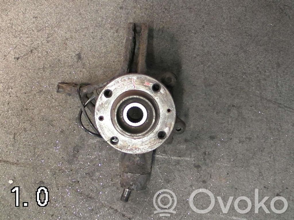 Peugeot 307 Front wheel hub spindle knuckle 