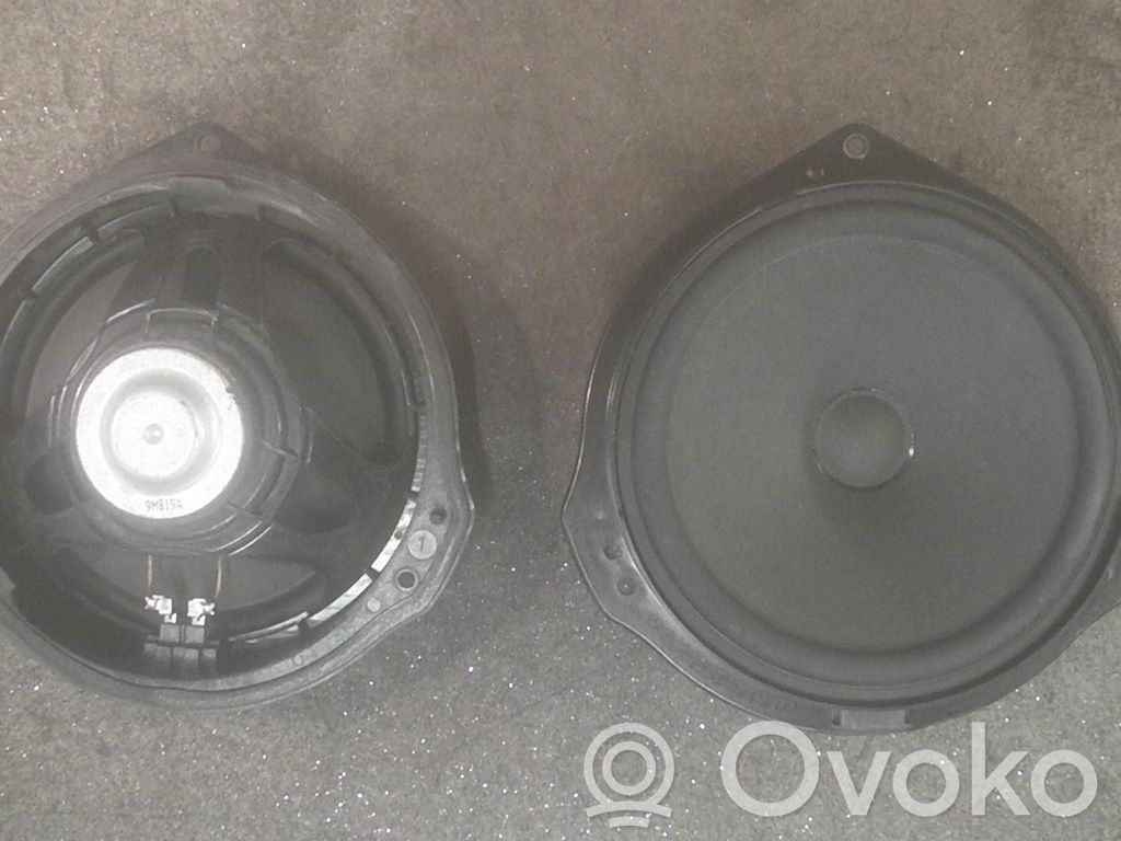 Mercedes-Benz E A207 Front door speaker 