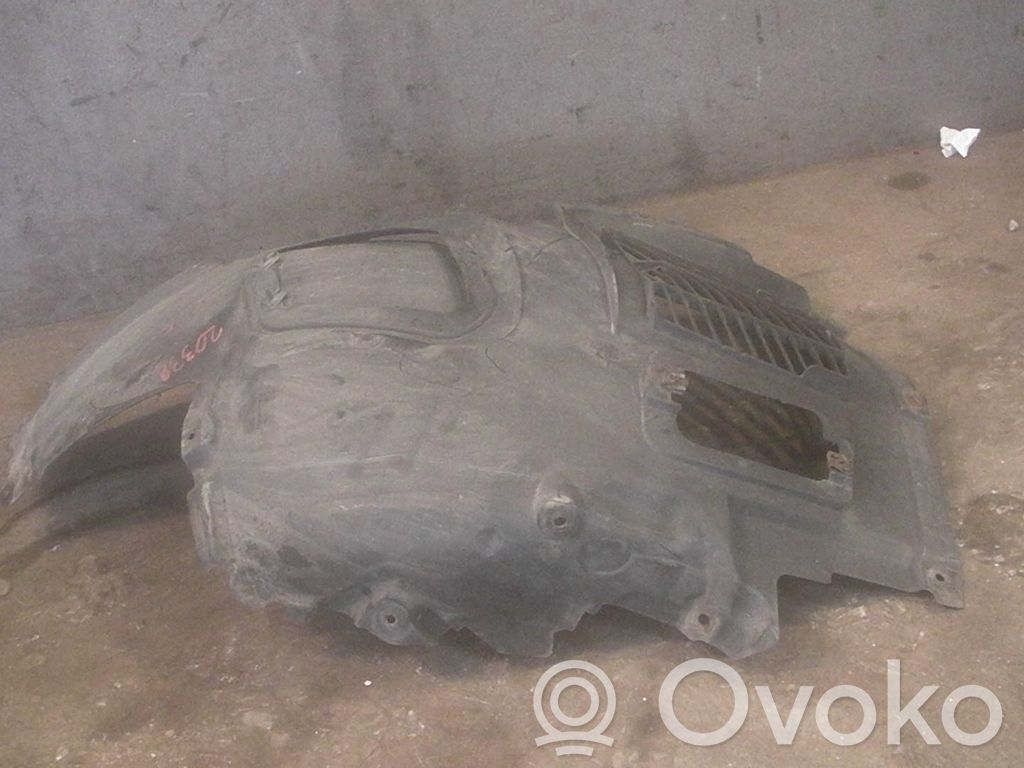 BMW 5 F10 F11 Задний подкрылок 