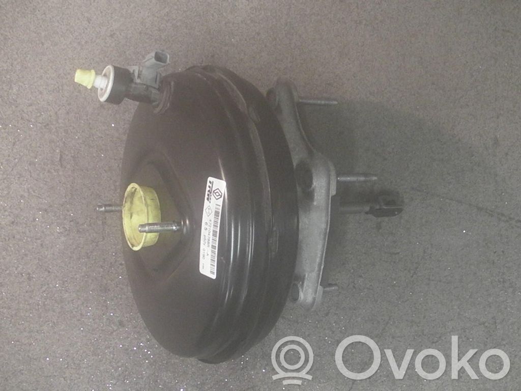 Renault Clio IV Brake booster 
