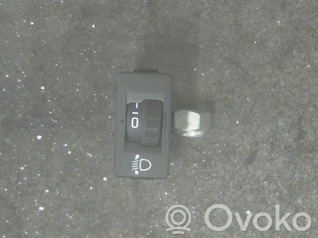 Headlight level height control switch   98016627ZD
